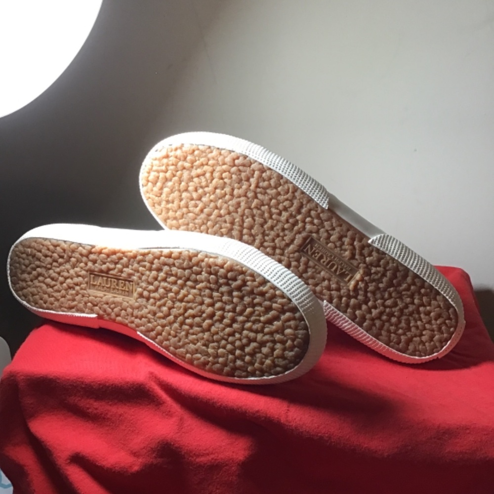 😎Lauren Ralph Lauren,new, no box, size 7.5B, cream color, - Picture 3 of 4